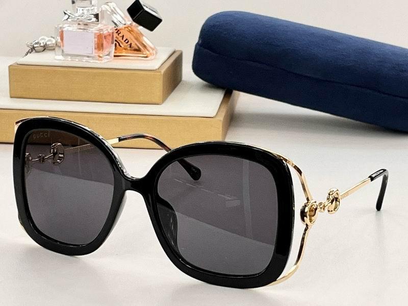 Gucci Sunglasses 797